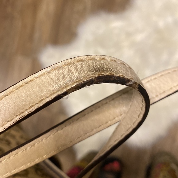 MICHAEL Michael Kors Signature Canvas Tote - Picture 6 of 9